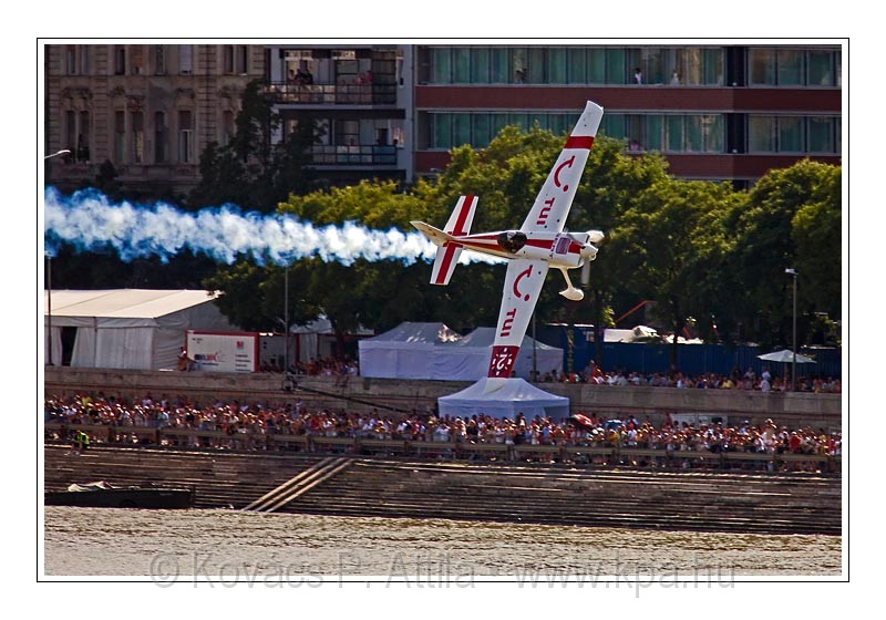 Red Bull Air Race Budapest 0008.jpg